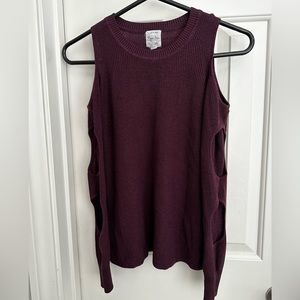 Long-sleeved sweater